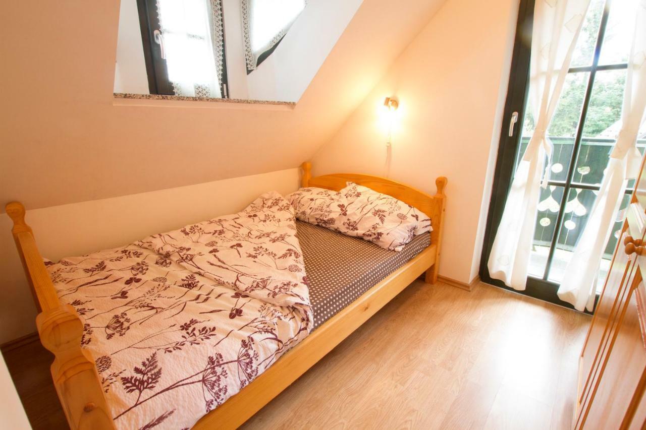 Apartment Sara Vitanje ภายนอก รูปภาพ