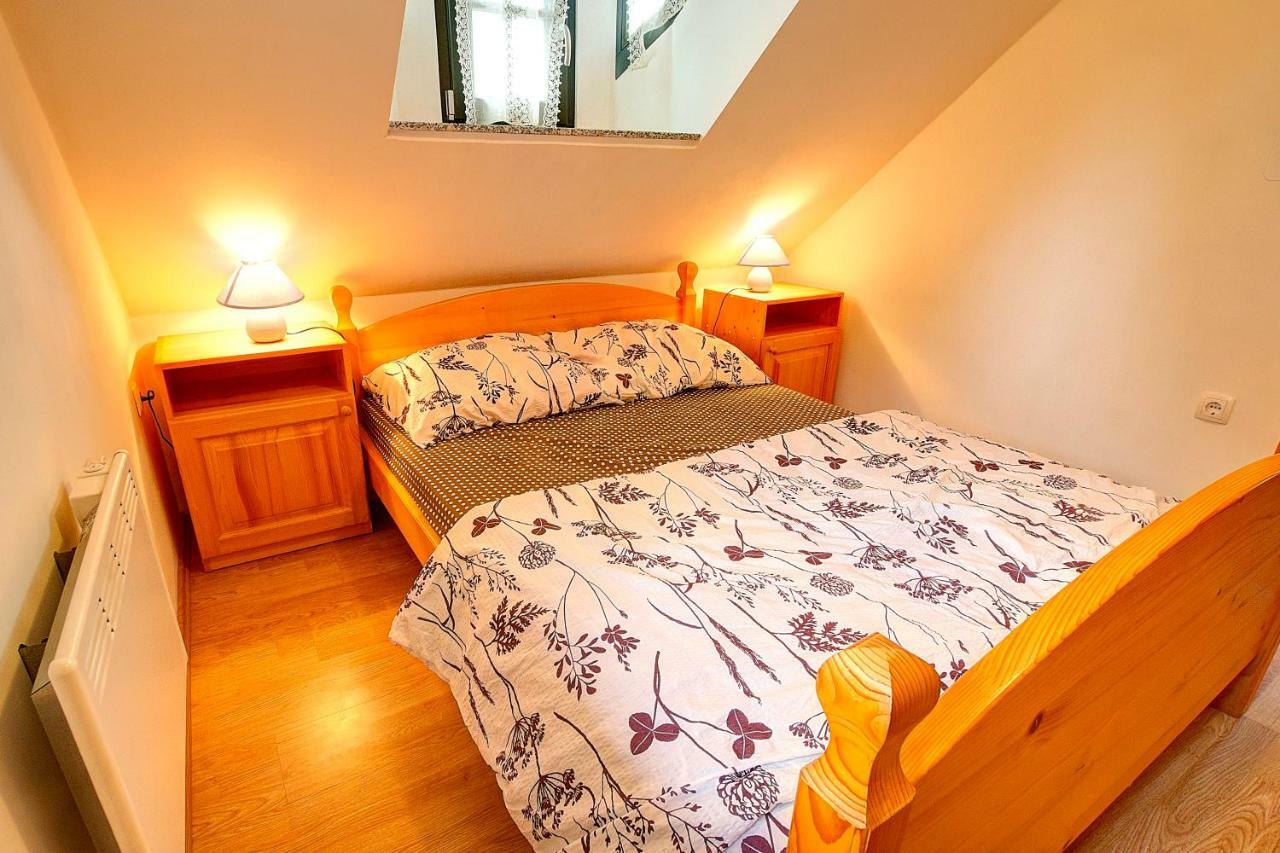Apartment Sara Vitanje ภายนอก รูปภาพ