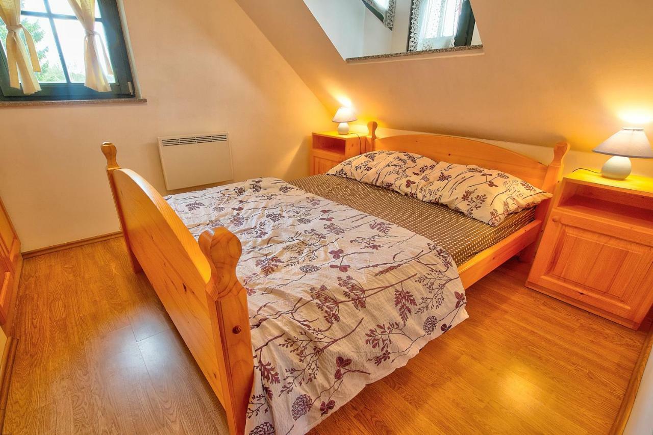Apartment Sara Vitanje ภายนอก รูปภาพ